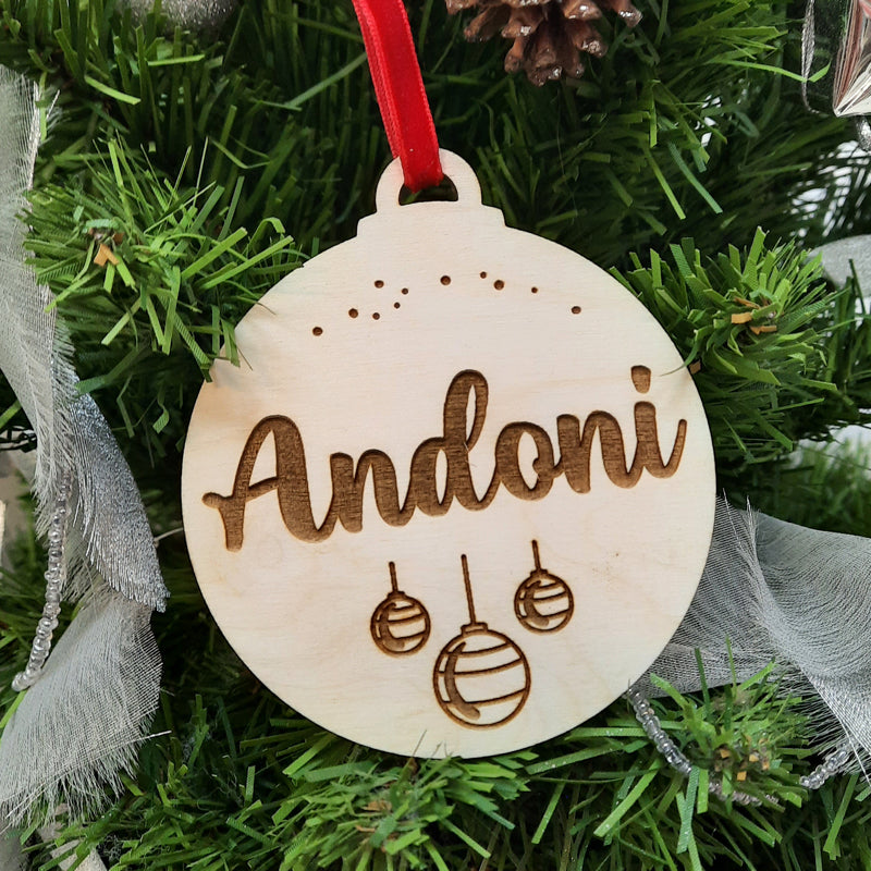 Bolas de Navidad de Madera Personalizadas con Nombre